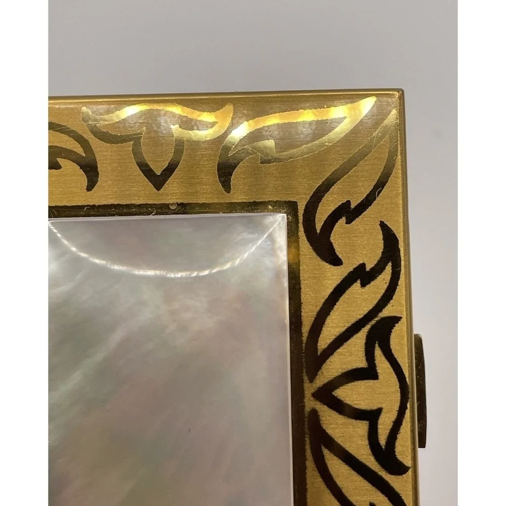 Vintage Elgin American Gold Tone‎ Etched Makeup Compact Mirror Mother Of Pearl